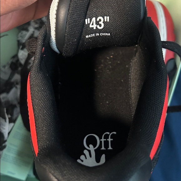 Off White Out Of Office Sneakers - Picture 11 of 11